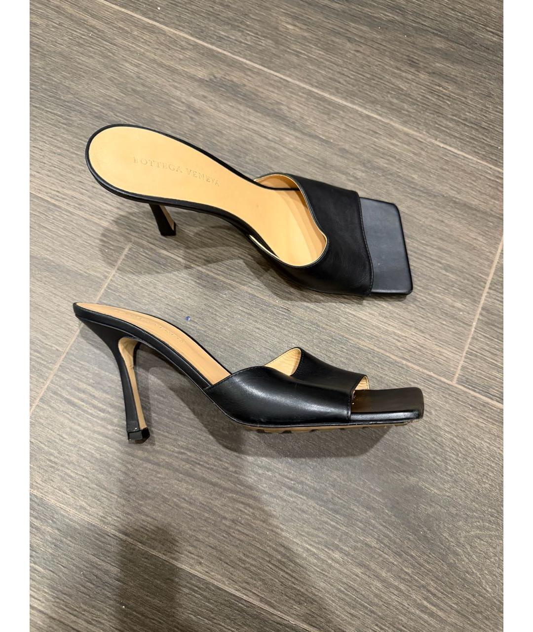 BOTTEGA VENETA Черные кожаные сабо, фото 6