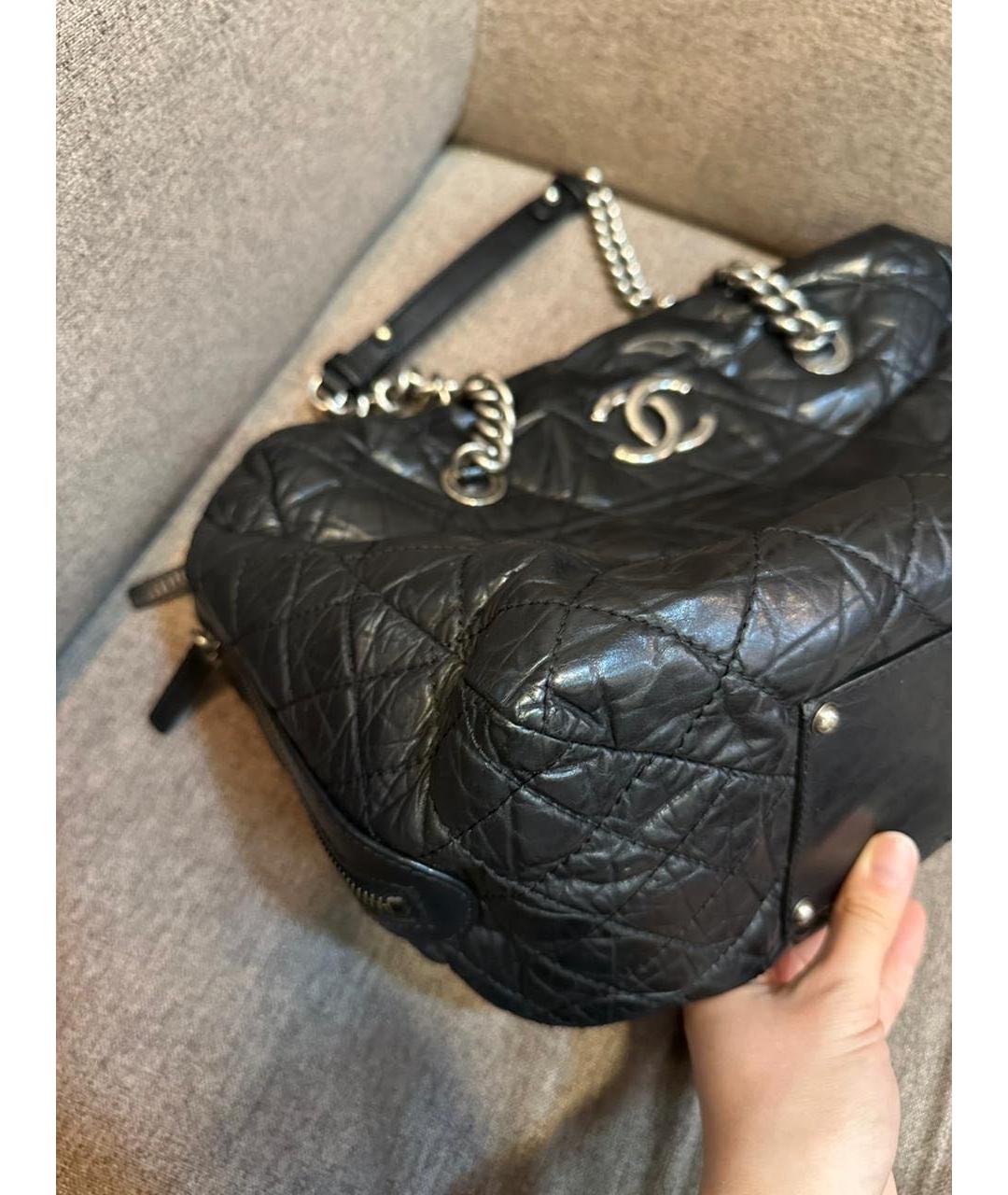 CHANEL Черная кожаная сумка через плечо, фото 5