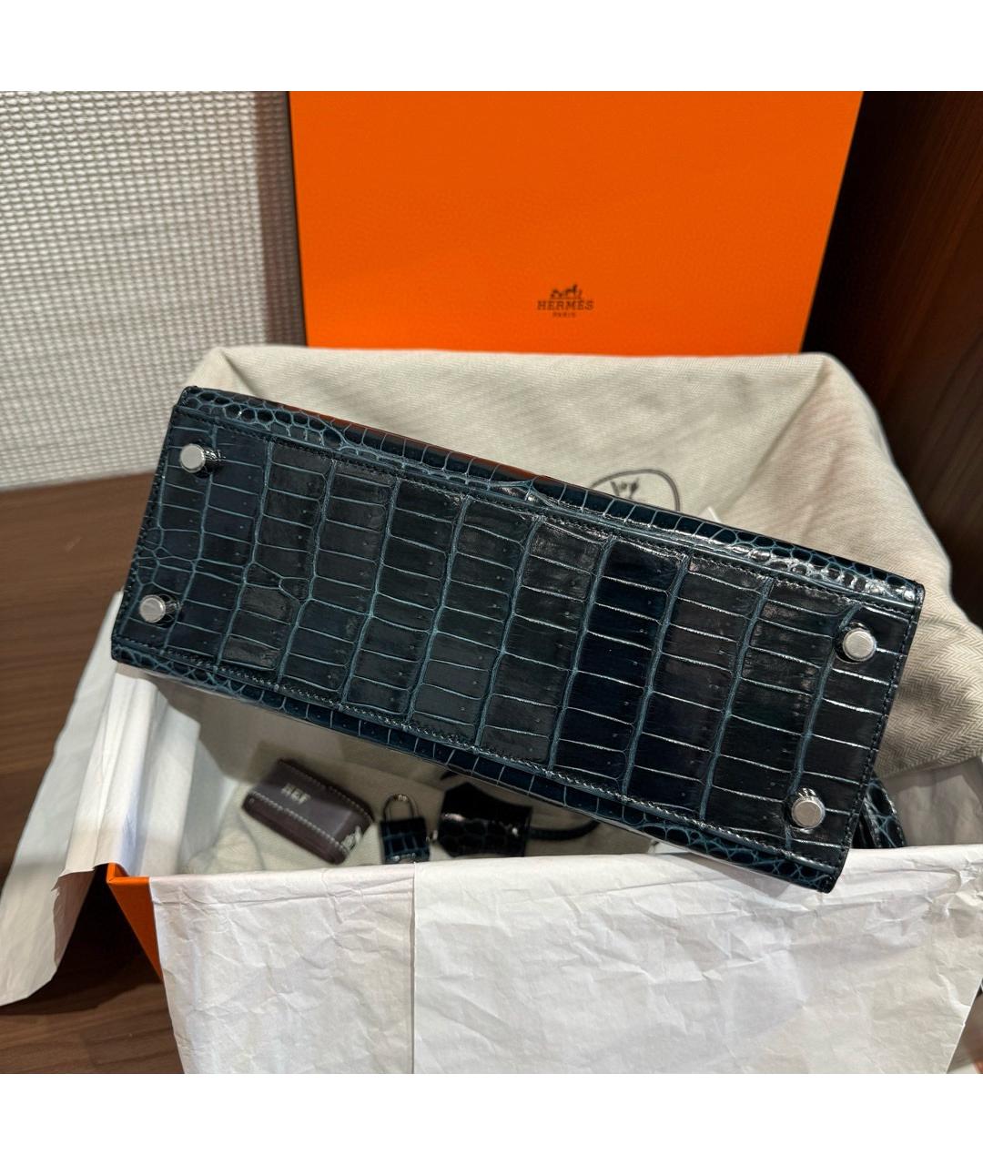 HERMES Зеленая сумка тоут из лакированной кожи, фото 5