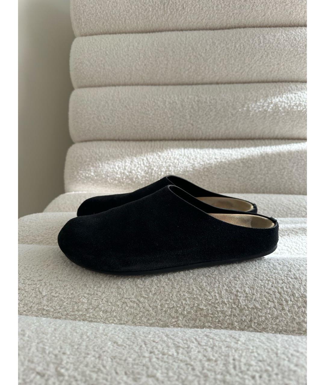 THE ROW Черные замшевые сабо, фото 2