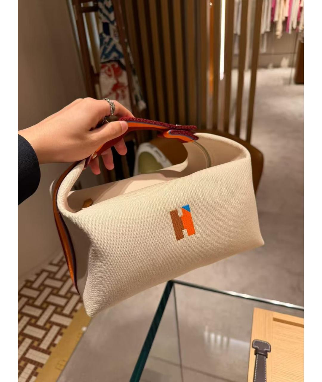 HERMES Белая тканевая косметичка, фото 3