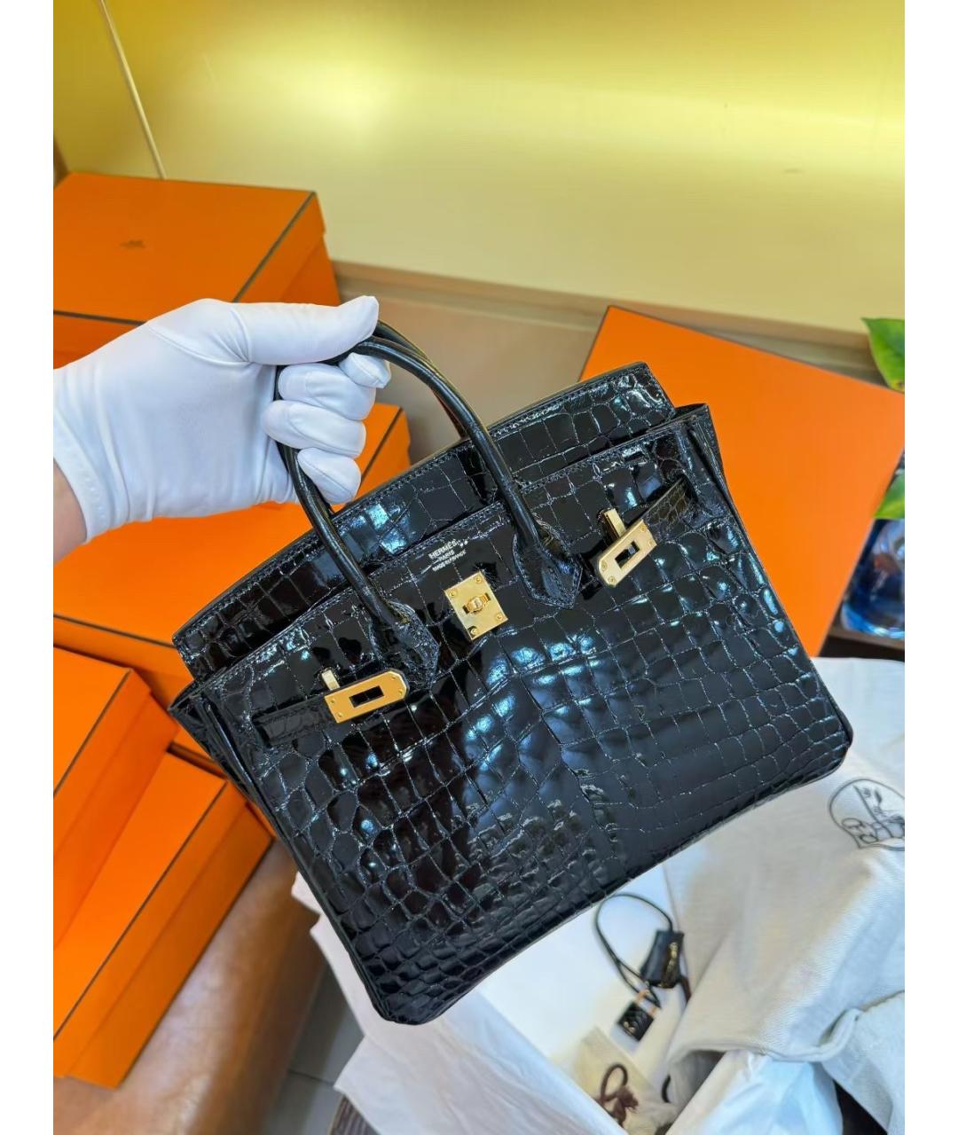 HERMES Черная сумка с короткими ручками из лакированной кожи, фото 4