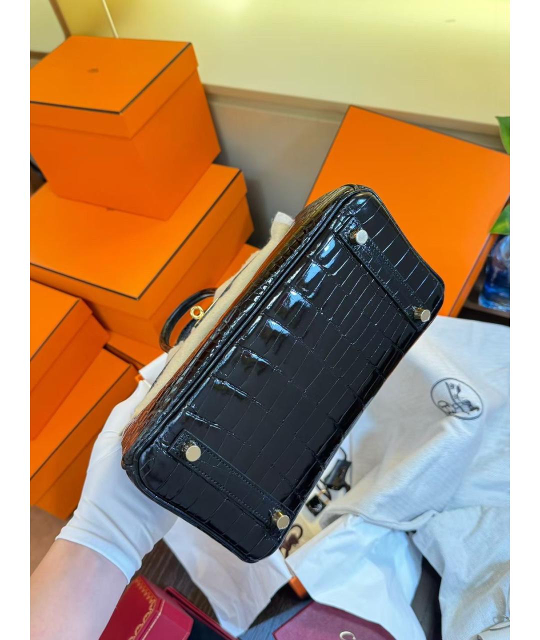 HERMES Черная сумка с короткими ручками из лакированной кожи, фото 5