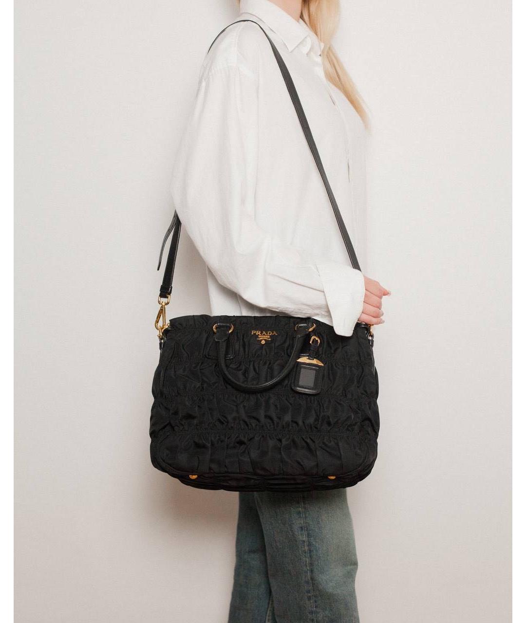 PRADA Черная кожаная сумка с короткими ручками, фото 7