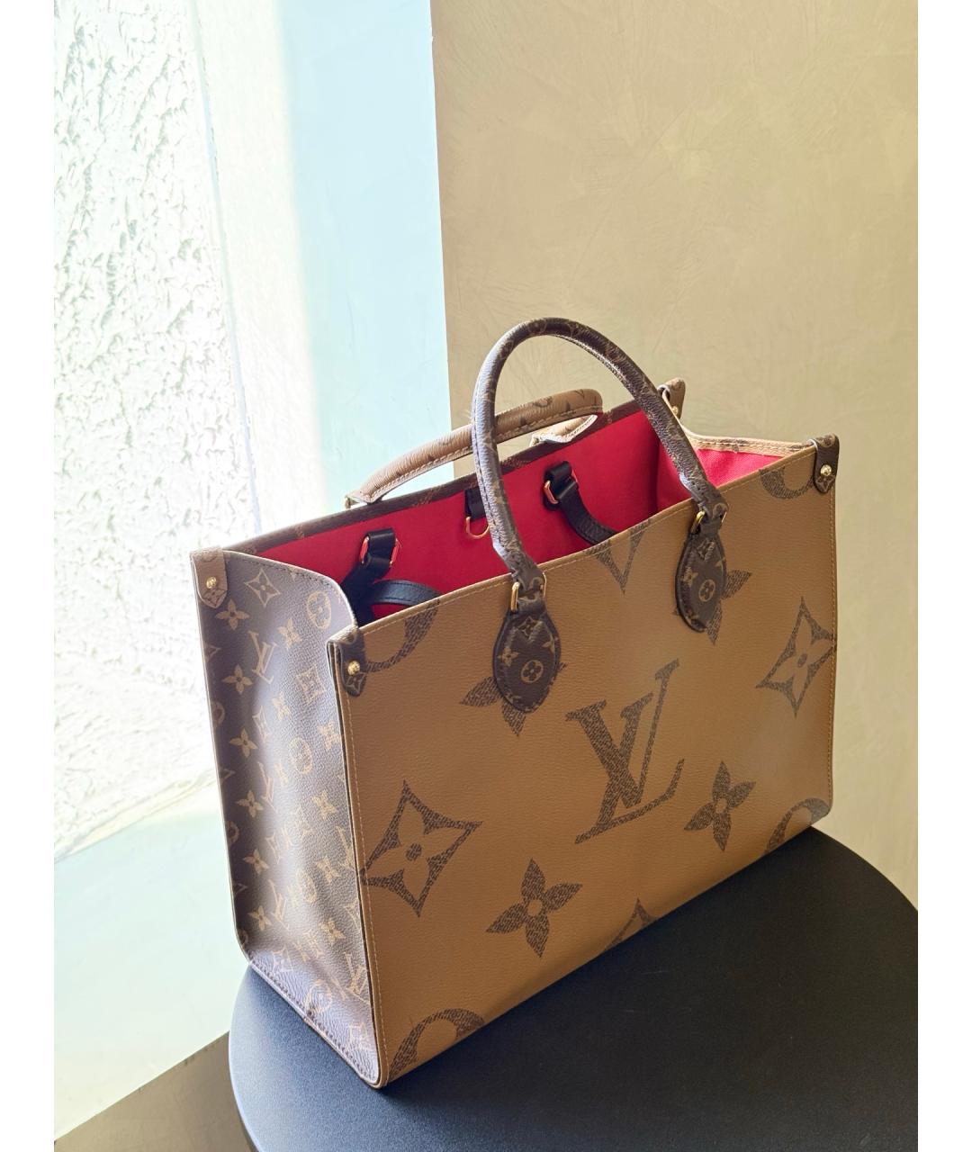 LOUIS VUITTON Коричневая сумка с короткими ручками из искусственной кожи, фото 3