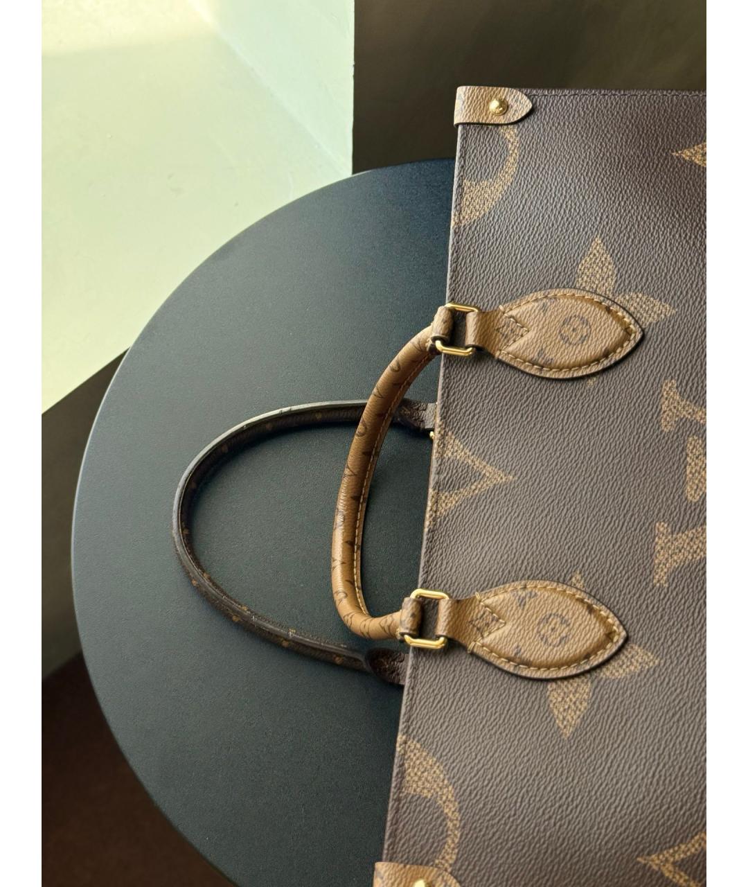 LOUIS VUITTON Коричневая сумка с короткими ручками из искусственной кожи, фото 8