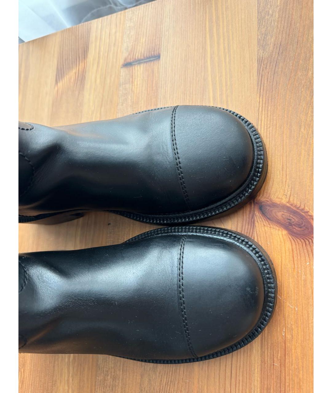 CHANEL Черные кожаные сапоги, фото 2