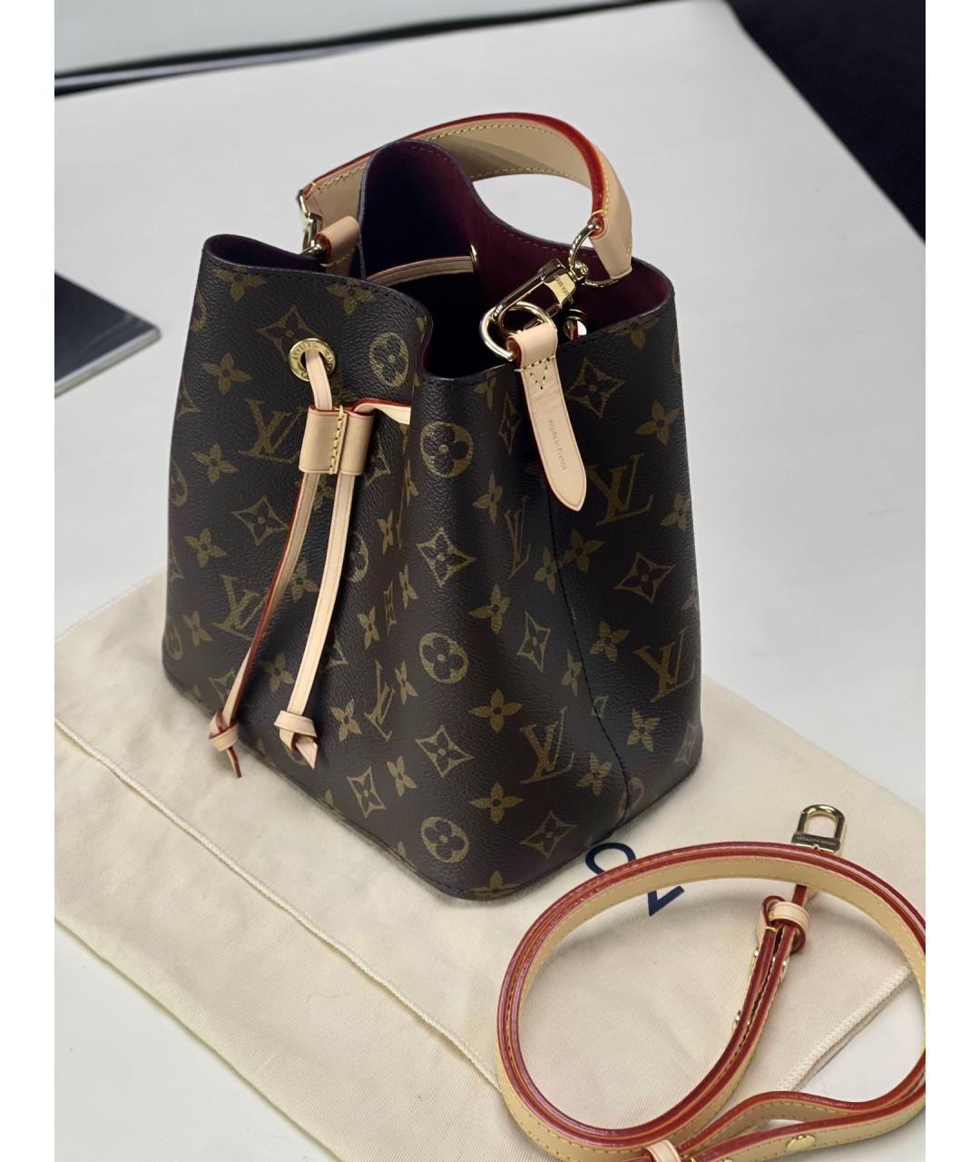 LOUIS VUITTON Коричневая сумка через плечо из искусственной кожи, фото 6