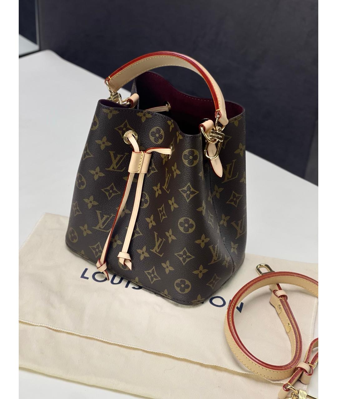 LOUIS VUITTON Коричневая сумка через плечо из искусственной кожи, фото 2