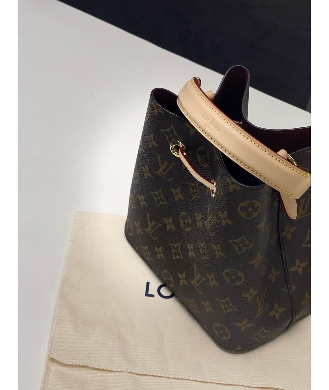 LOUIS VUITTON Коричневая сумка через плечо из искусственной кожи, фото 4