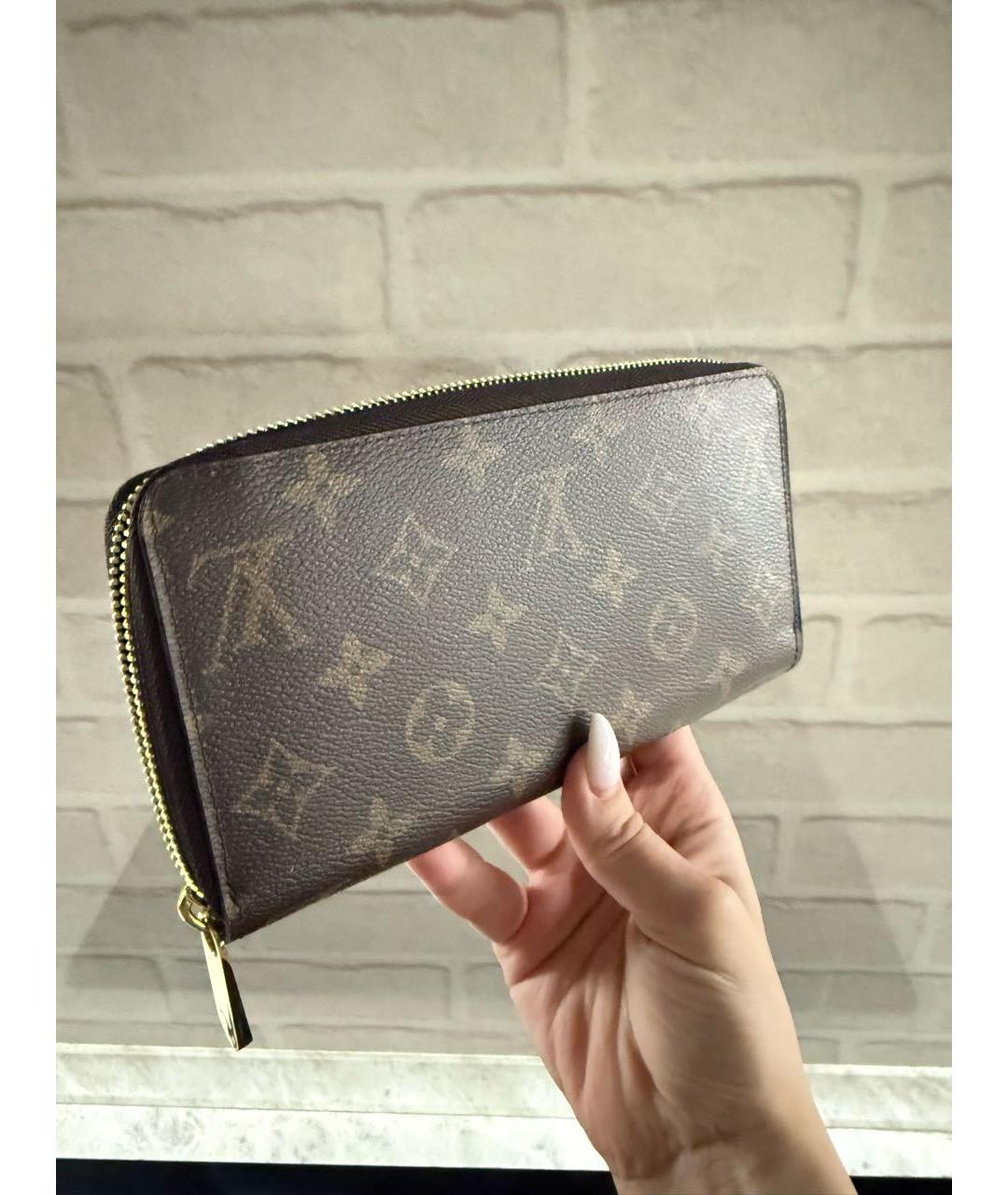 LOUIS VUITTON Коричневый кошелек, фото 2