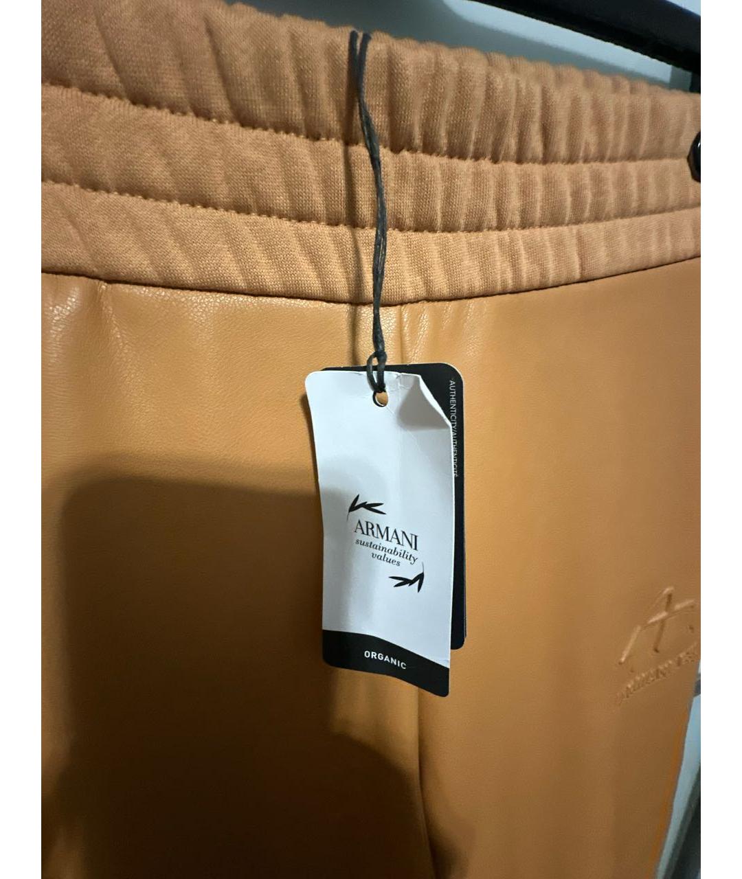 ARMANI EXCHANGE Горчичные хлопковые спортивные брюки и шорты, фото 3