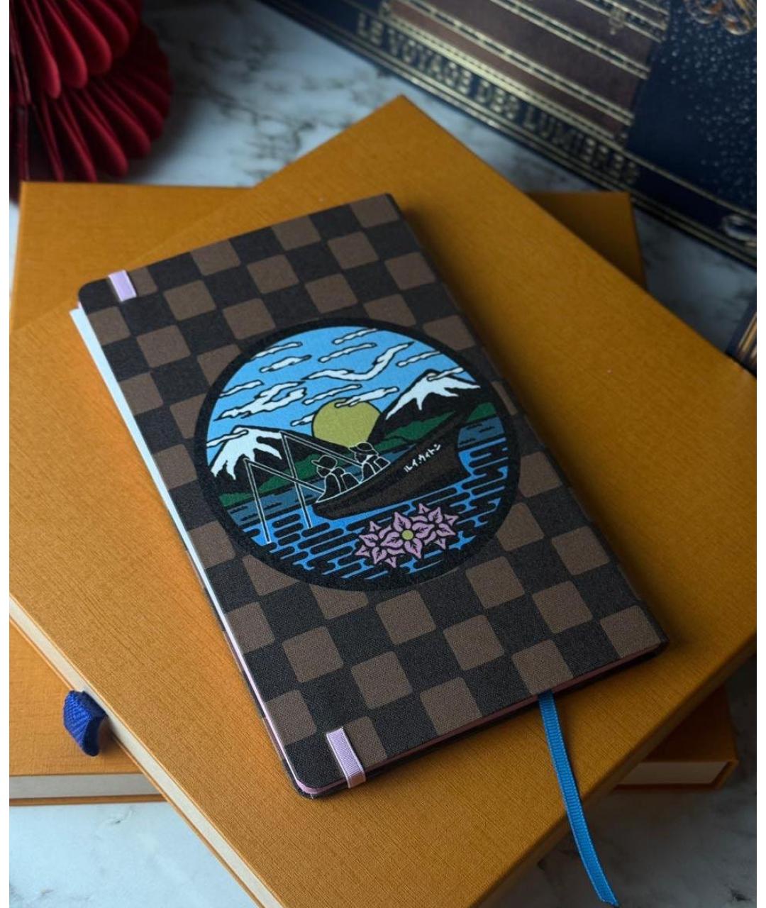 LOUIS VUITTON Книга, фото 4