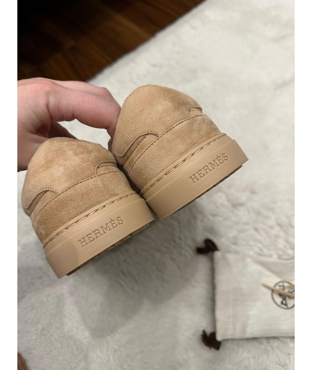HERMES Бежевые замшевые кроссовки, фото 4