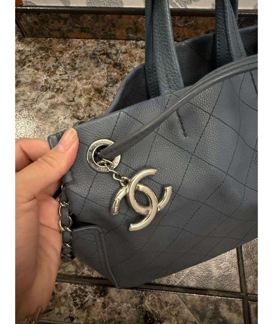 CHANEL Антрацитовая кожаная сумка через плечо, фото 3