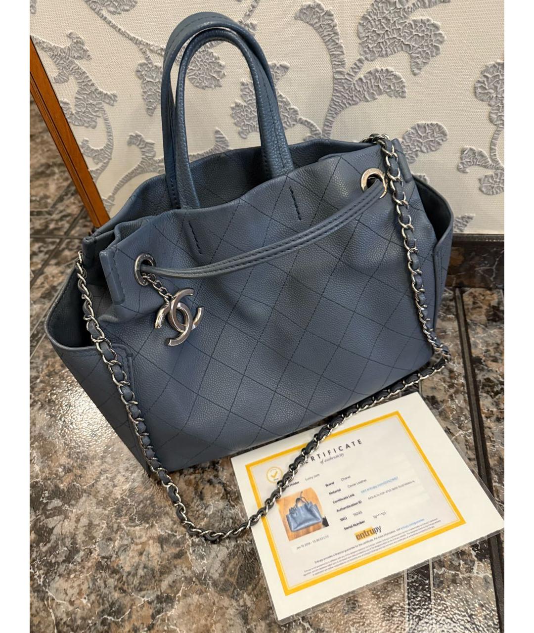 CHANEL Антрацитовая кожаная сумка через плечо, фото 2