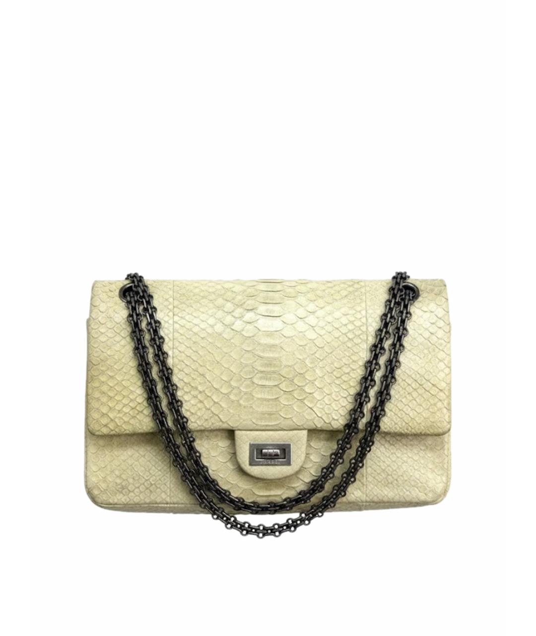 CHANEL Бежевая сумка с короткими ручками из экзотической кожи, фото 1