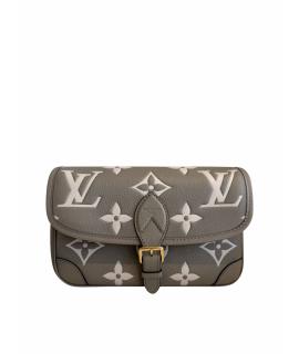 LOUIS VUITTON Сумка через плечо
