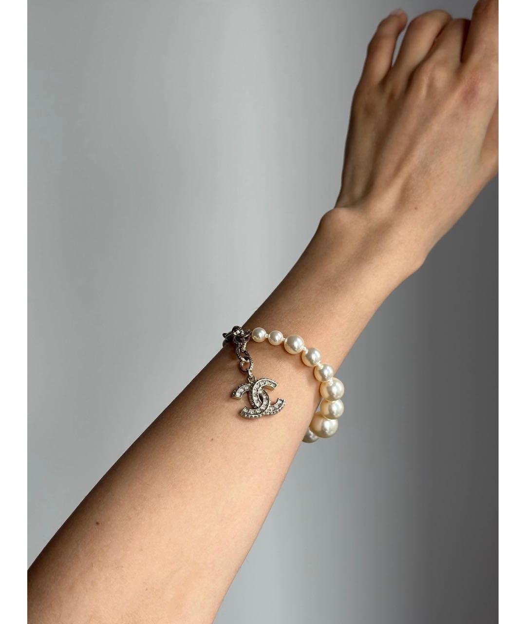 CHANEL Белый латунный браслет, фото 3