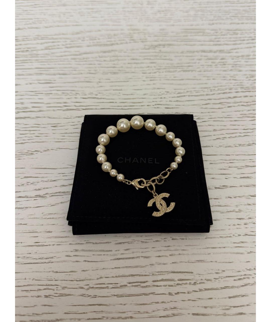 CHANEL Белый латунный браслет, фото 2