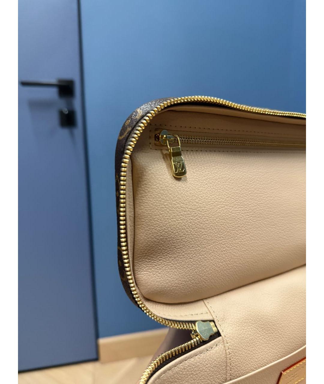 LOUIS VUITTON Коричневая косметичка, фото 5