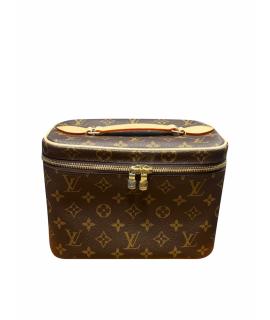 LOUIS VUITTON Косметичка