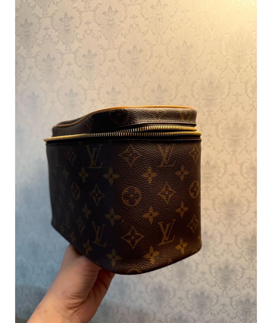 LOUIS VUITTON Коричневая косметичка, фото 2
