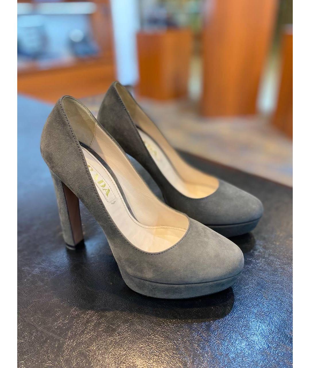 PRADA Серые замшевые туфли, фото 2