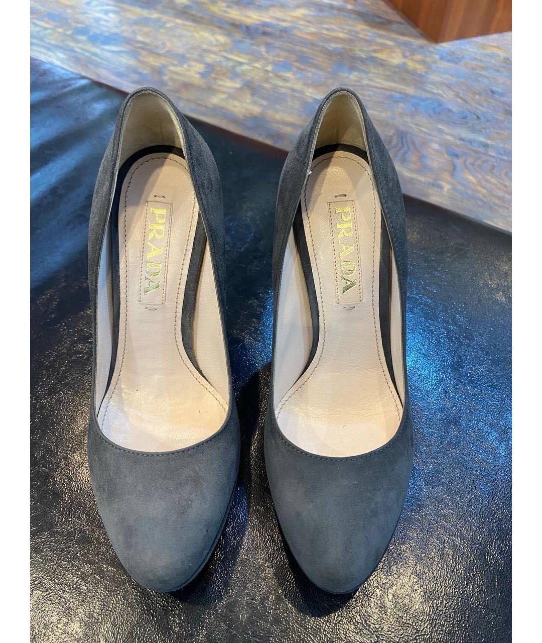 PRADA Серые замшевые туфли, фото 3