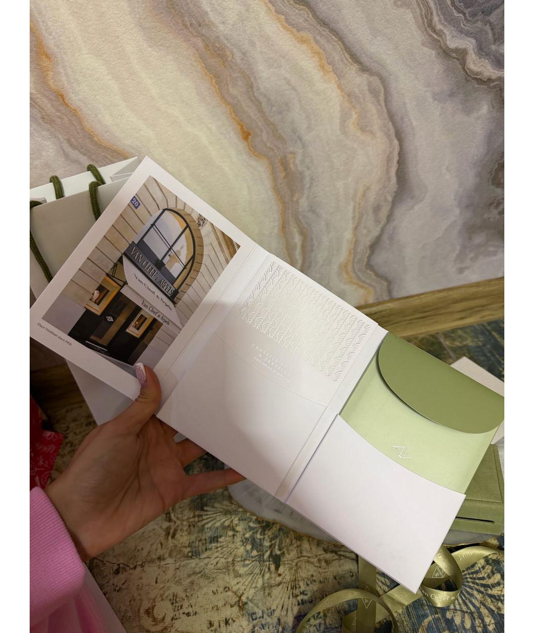 VAN CLEEF & ARPELS Черные серьги из желтого золота, фото 6