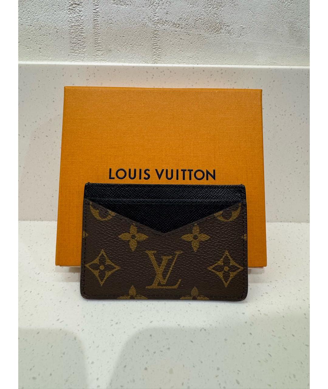LOUIS VUITTON Коричневый кардхолдер, фото 2