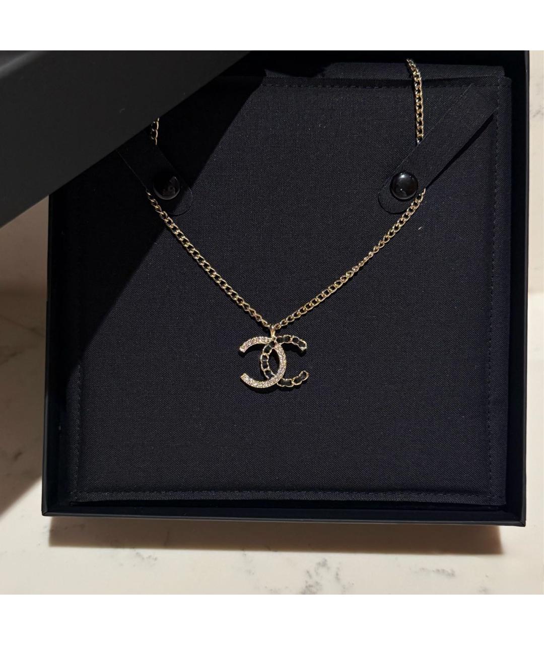 CHANEL Золотая металлическая подвеска, фото 6