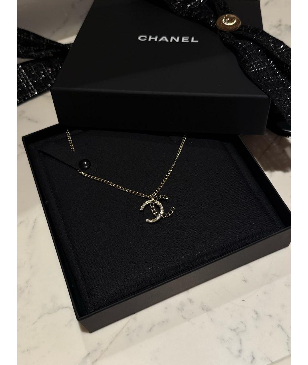 CHANEL Золотая металлическая подвеска, фото 2