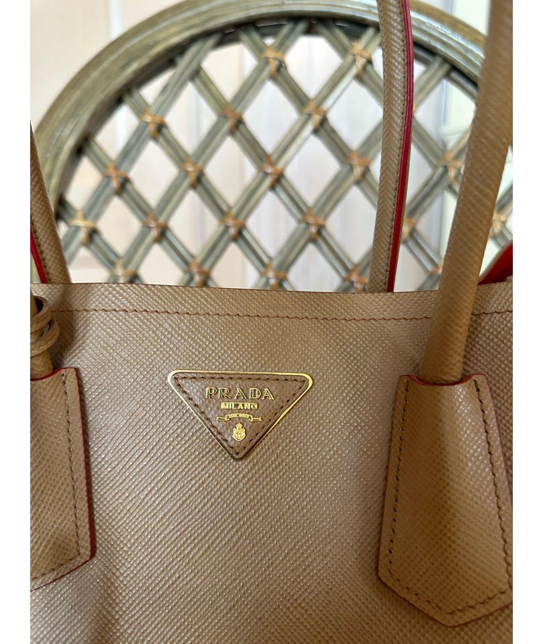 PRADA Бежевая кожаная сумка с короткими ручками, фото 5