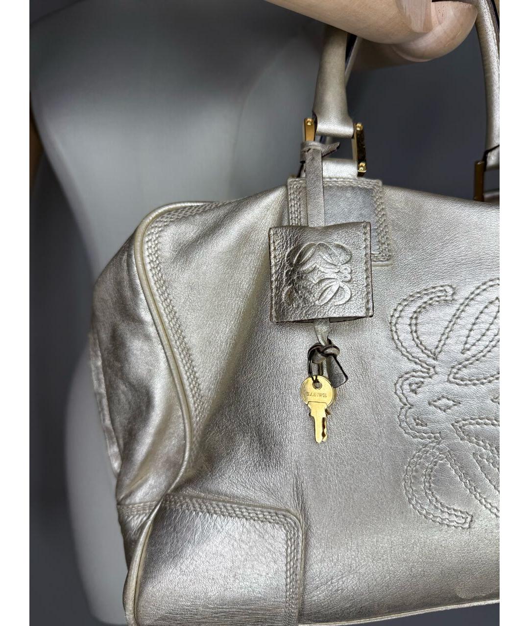 LOEWE Золотая кожаная сумка с короткими ручками, фото 4