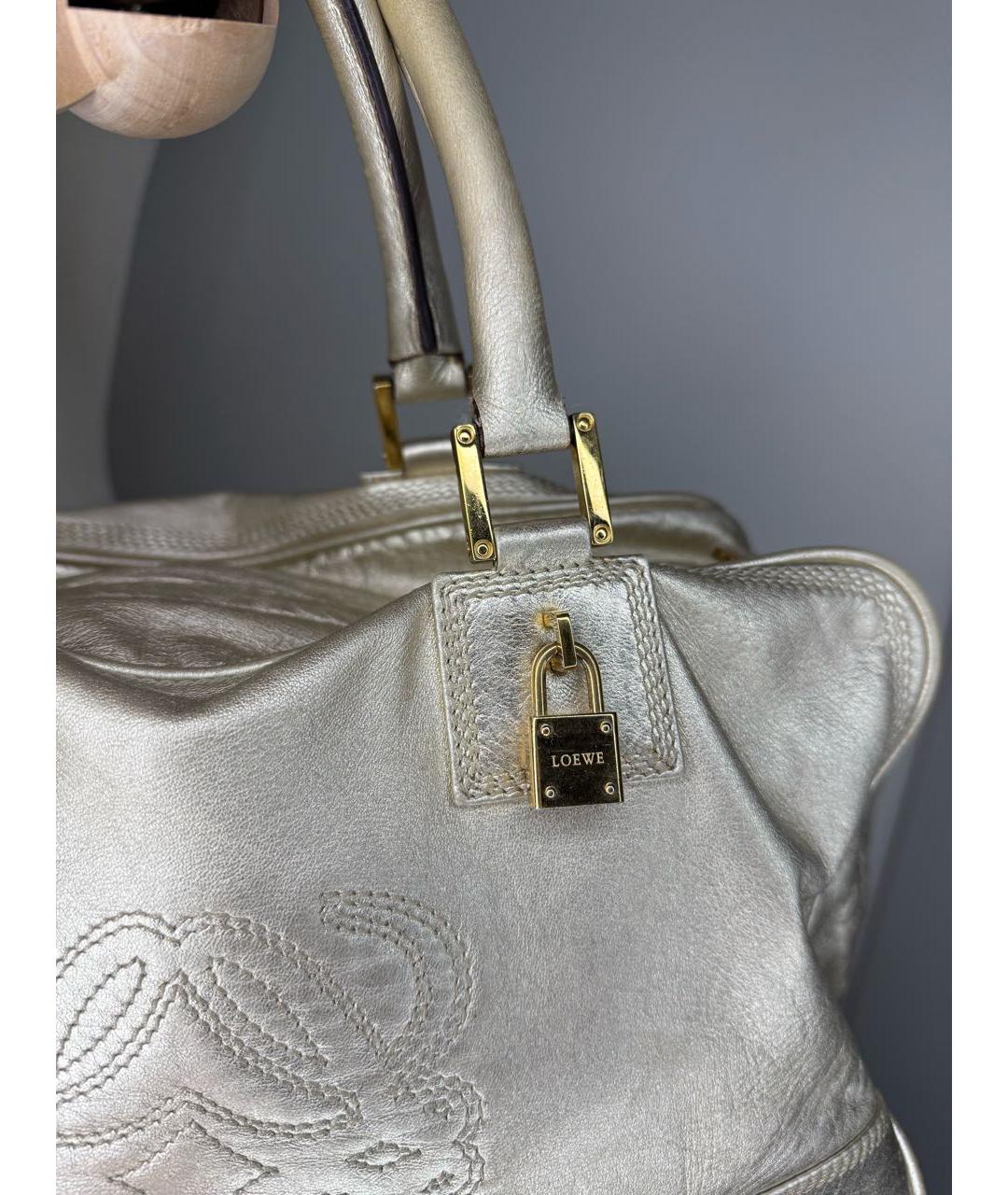 LOEWE Золотая кожаная сумка с короткими ручками, фото 3