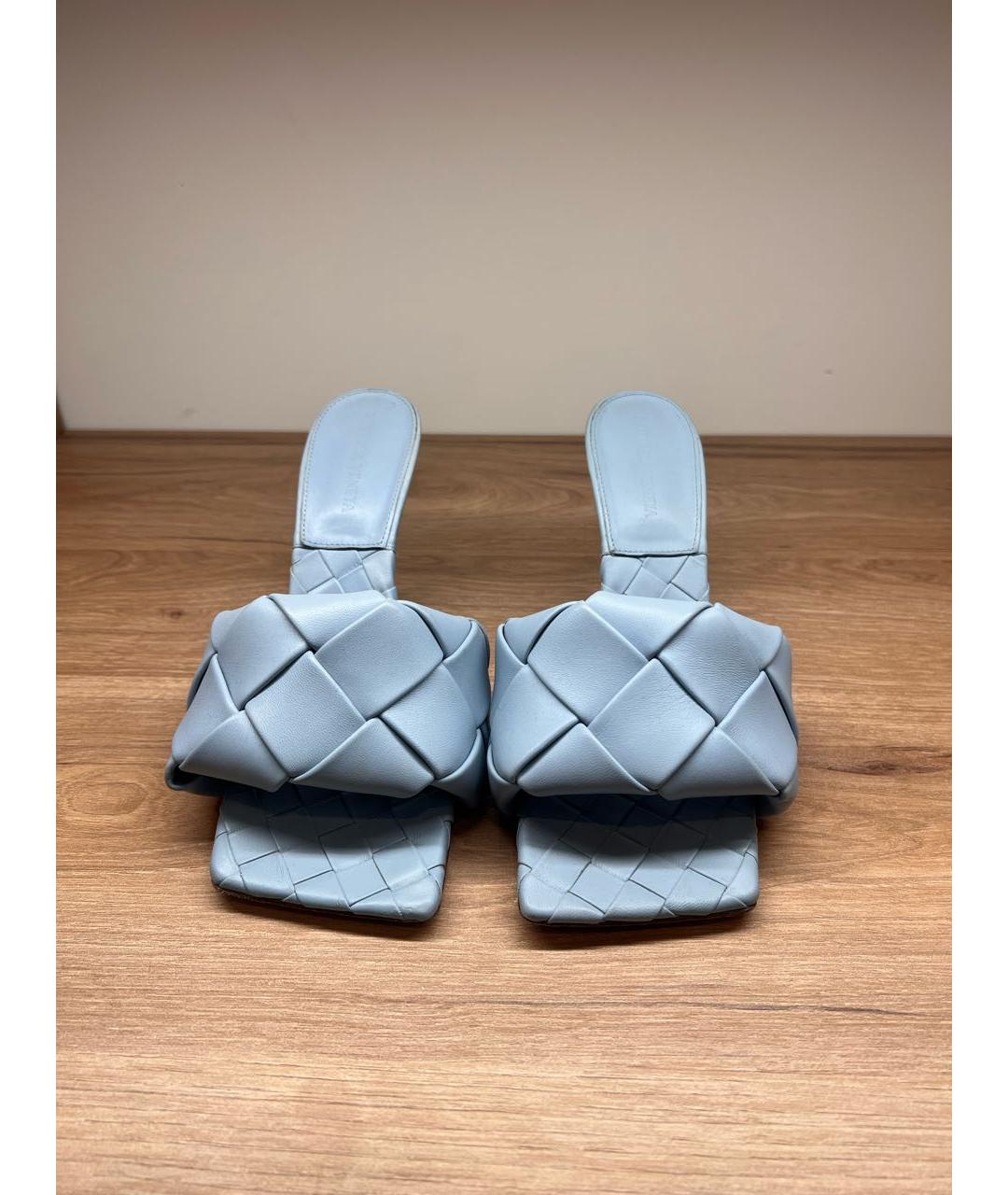 BOTTEGA VENETA Голубые кожаные мюли, фото 5