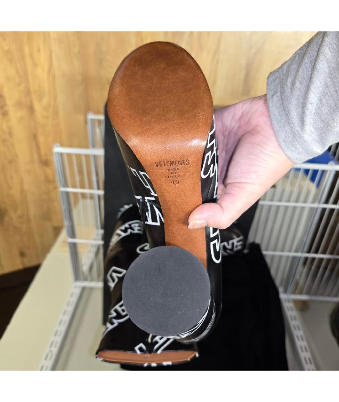 VETEMENTS Черные кожаные полусапоги, фото 6