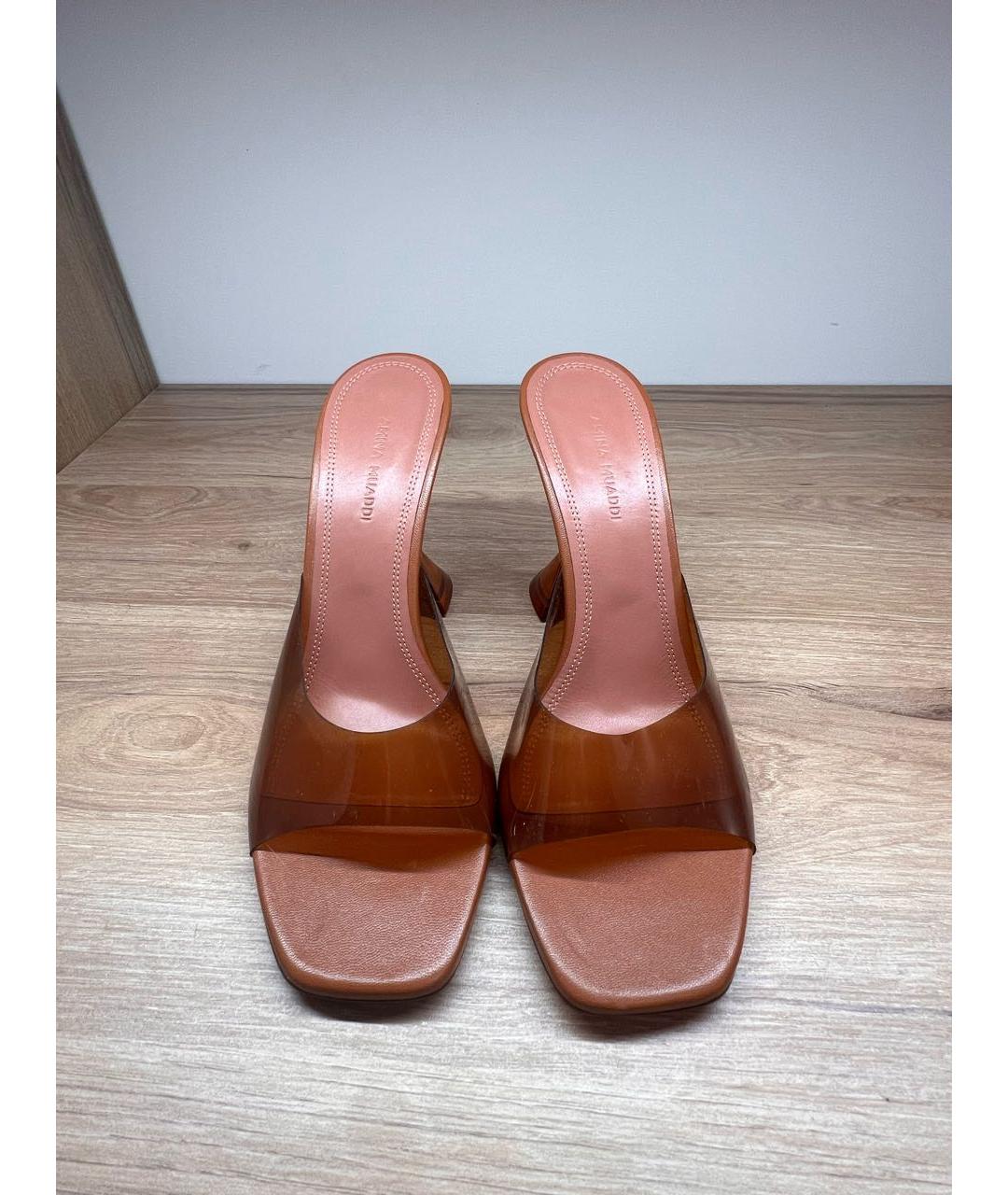 Amina Muaddi Коричневые мюли, фото 2