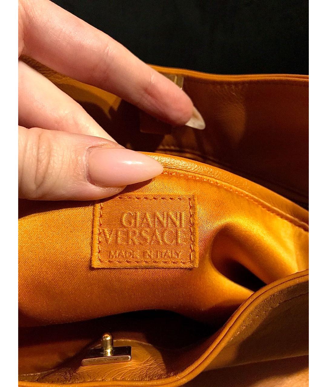 VERSACE Оранжевая кожаная сумка с короткими ручками, фото 6