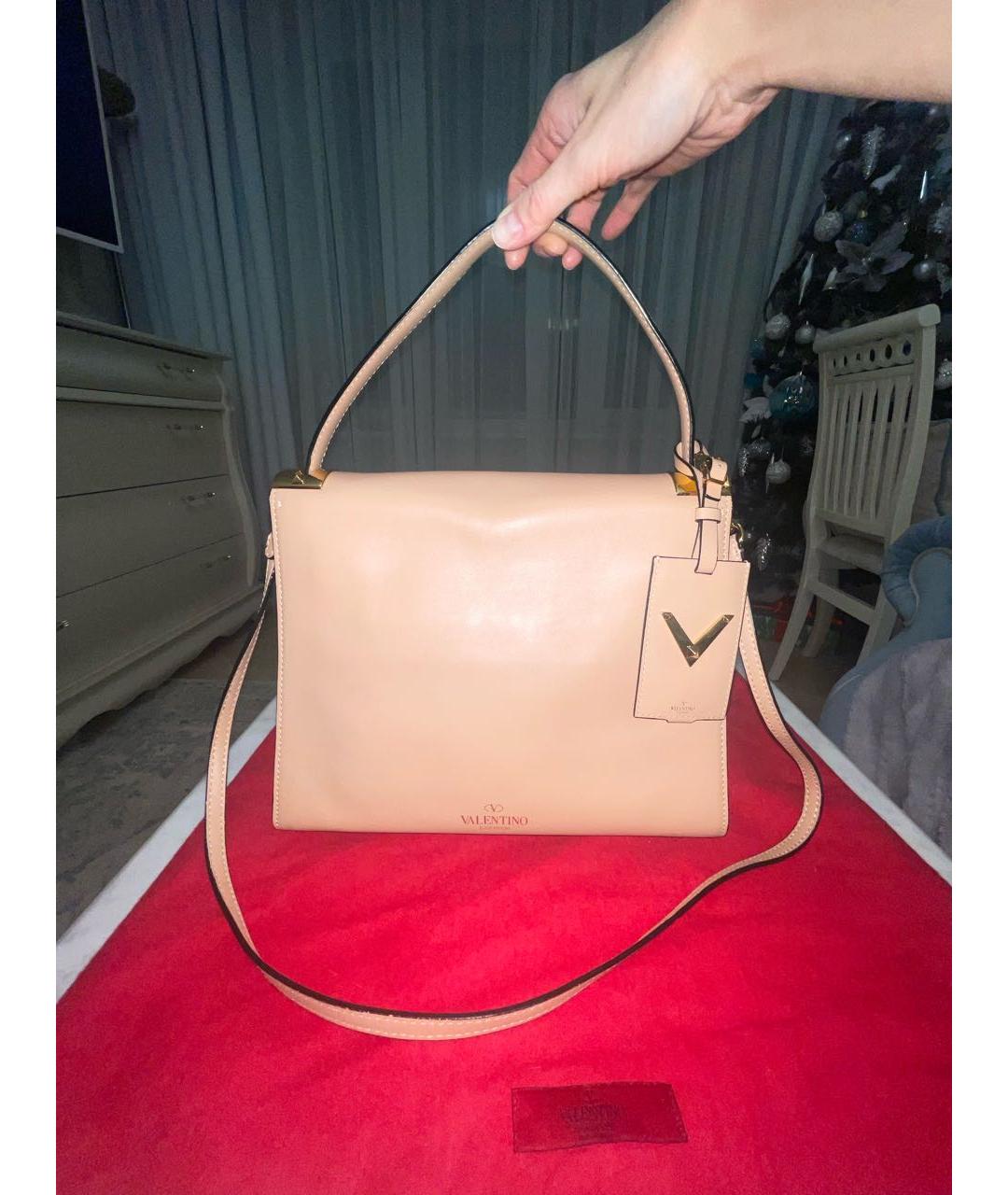 VALENTINO Бежевая кожаная сумка тоут, фото 3