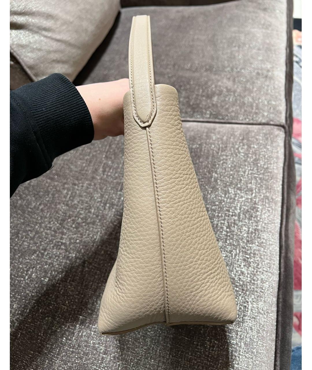 THE ROW Бежевая кожаная сумка тоут, фото 4