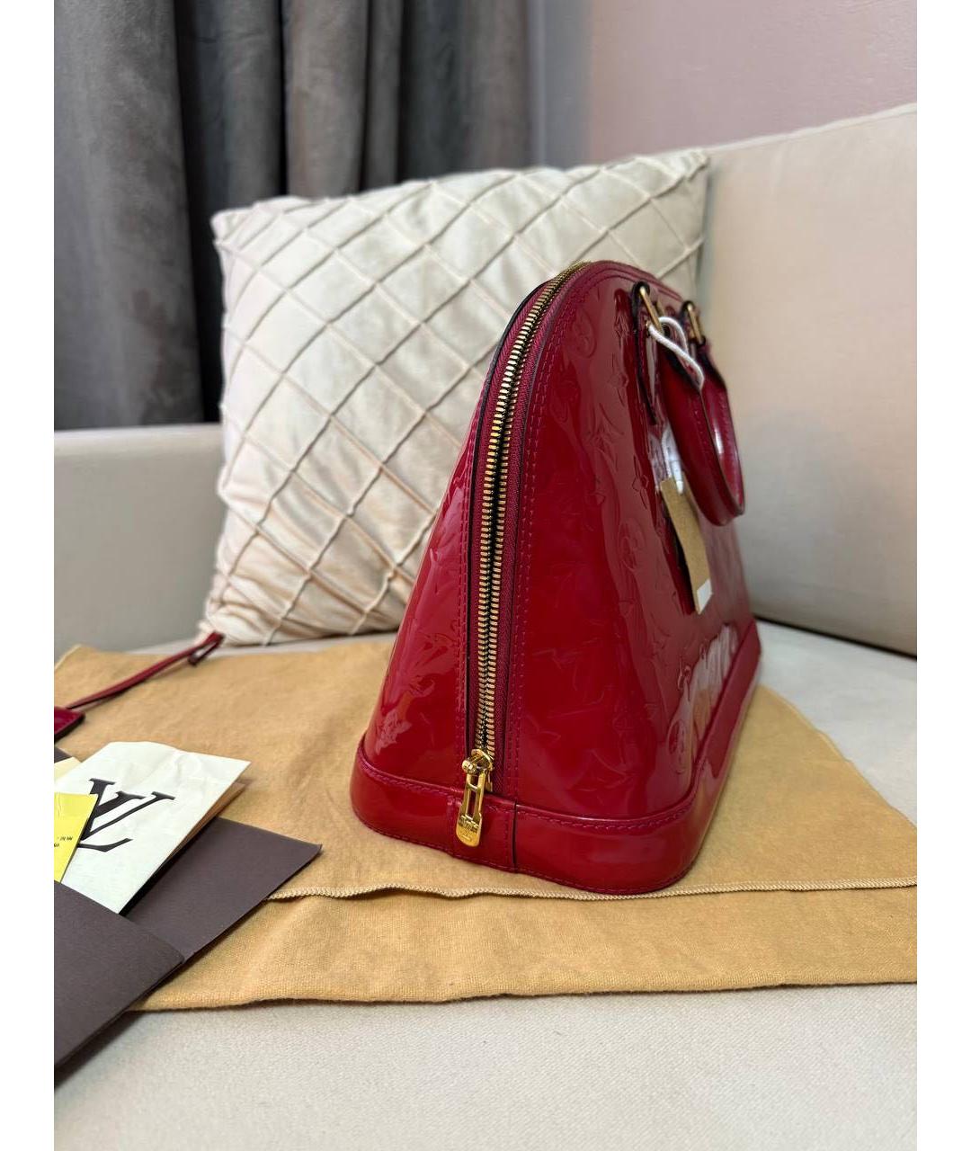 LOUIS VUITTON Красная сумка с короткими ручками из лакированной кожи, фото 7