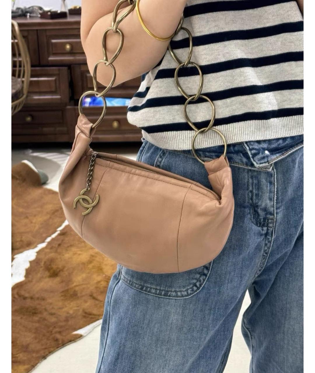 CHANEL Бежевая кожаная сумка через плечо, фото 6