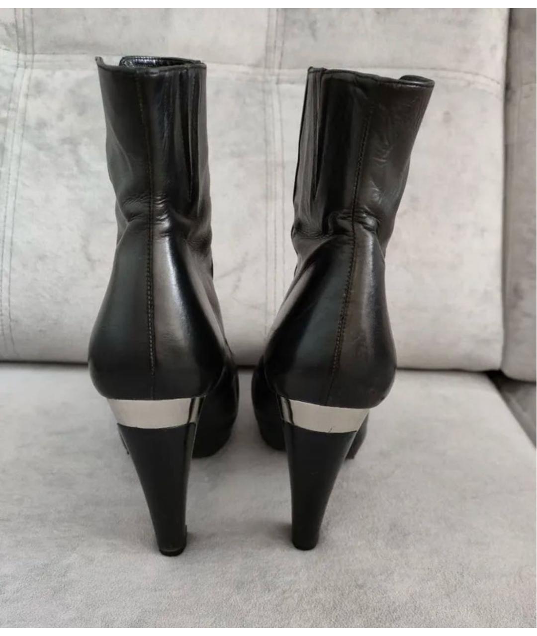 BARBARA BUI Черные ботильоны из лакированной кожи, фото 4