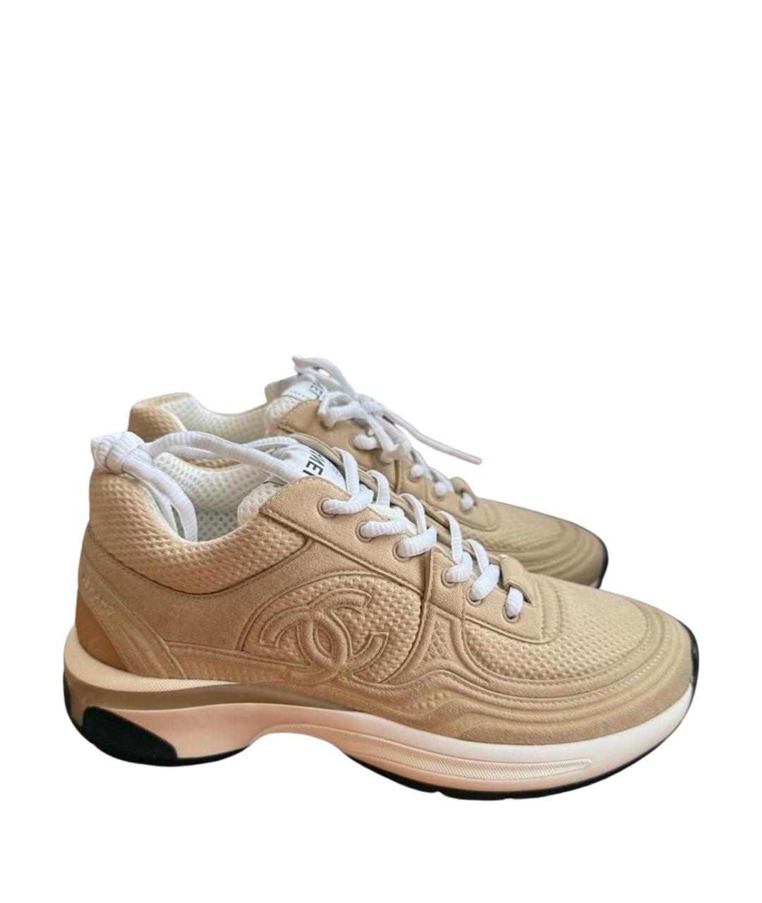 CHANEL Бежевые замшевые кроссовки, фото 1