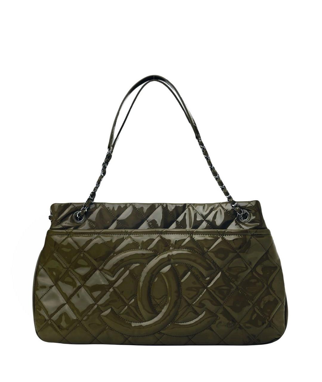 CHANEL Хаки сумка тоут из лакированной кожи, фото 1