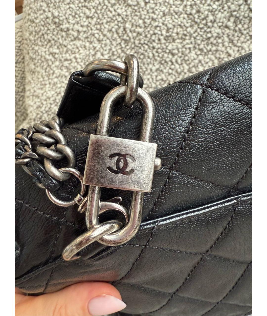 CHANEL Черная кожаная сумка через плечо, фото 6