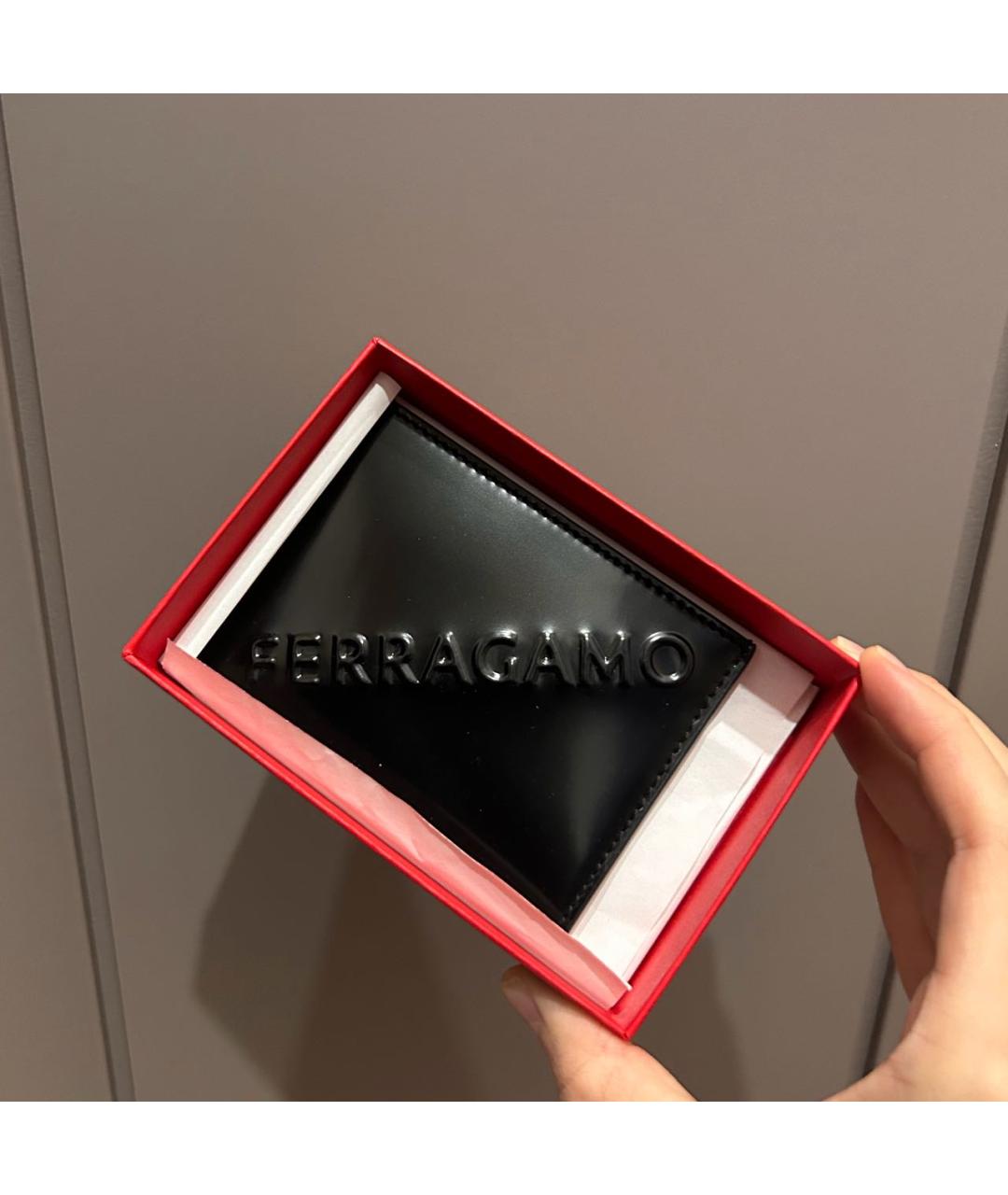 FERRAGAMO Черный кожаный кардхолдер, фото 2