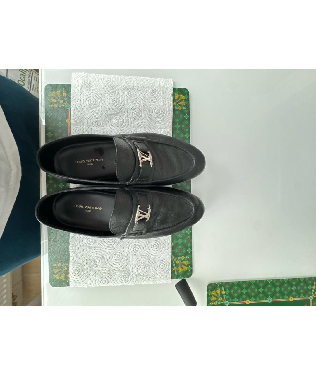 LOUIS VUITTON Черные кожаные лоферы, фото 3